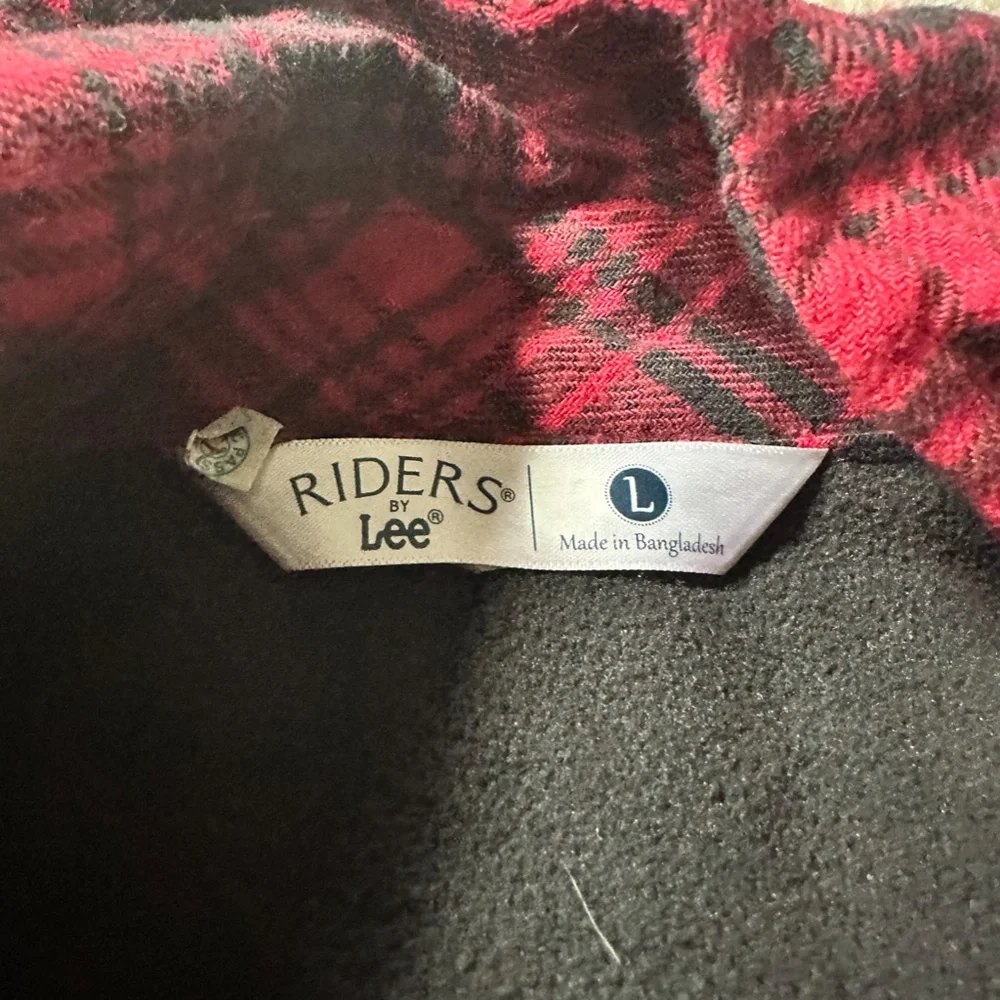 Riders by Lee long puffy red and black flannel button up outdoor jacket …